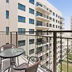Stonetree - Spacious 2Br Apartment In Golf Views Block A