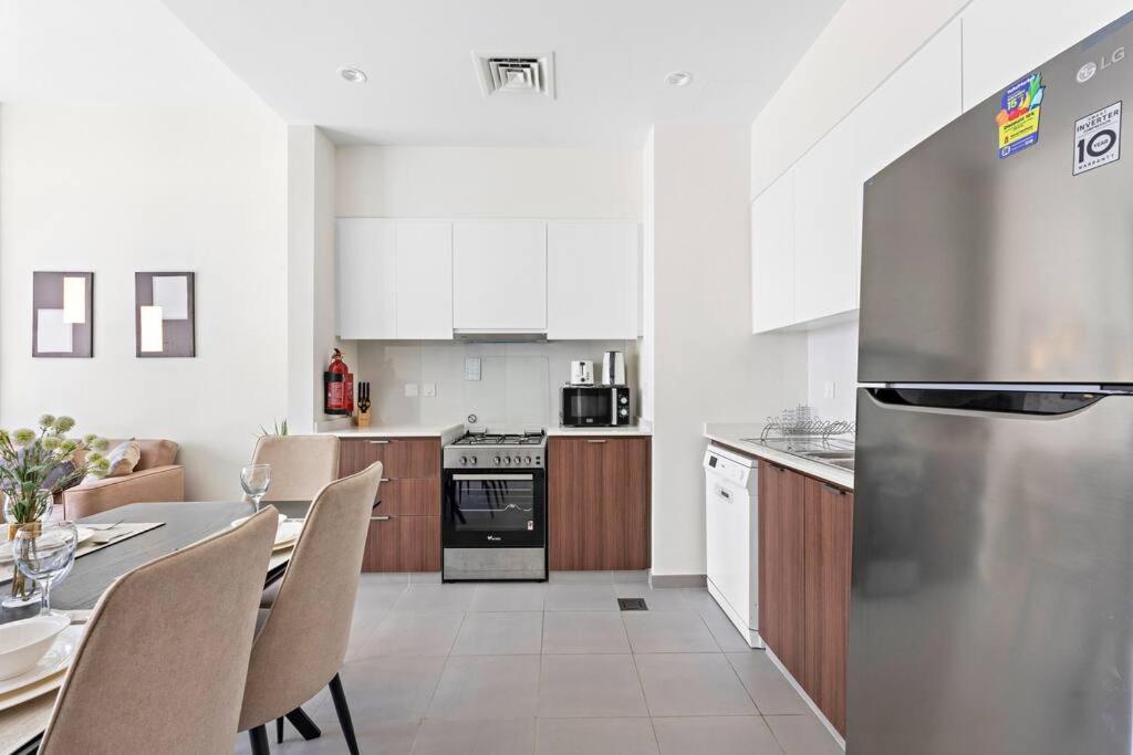 Appartement Stonetree - Spacious 2br In Golf Views Block A Dubai
